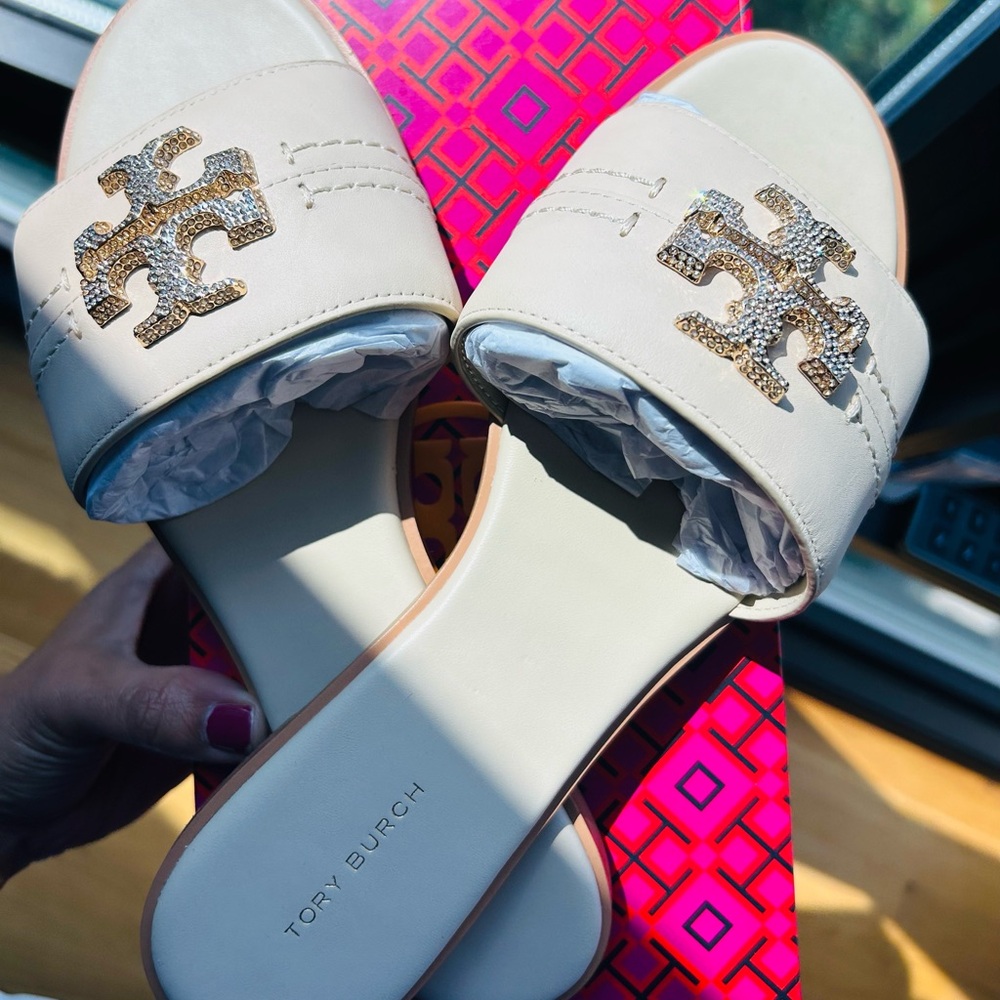 NWT TORY BURCH - EVERLY SLIDE STETSON SOFT - DULCE DE LECHE CRYSTAL GOLD SIZE 9